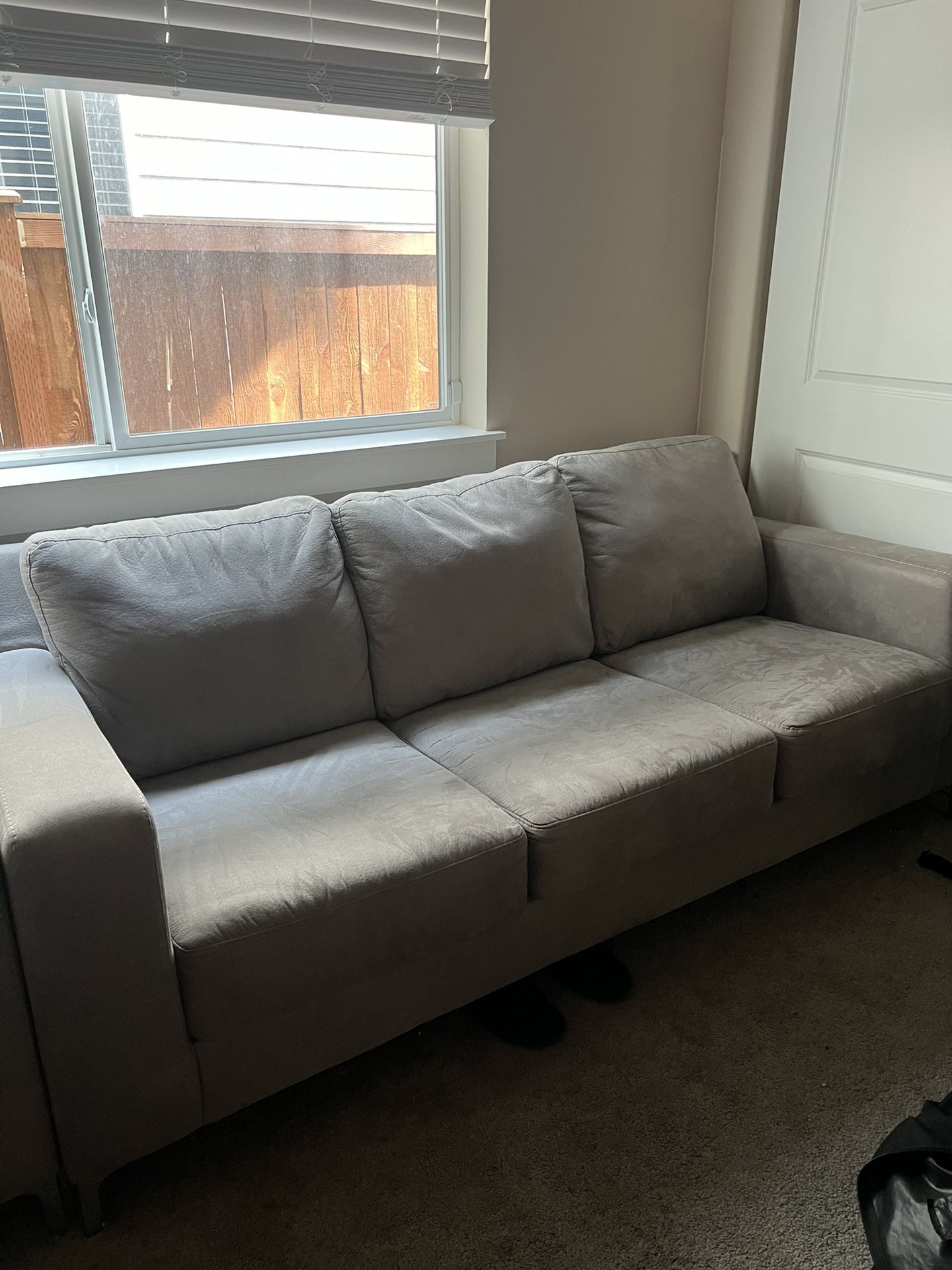 Couch set