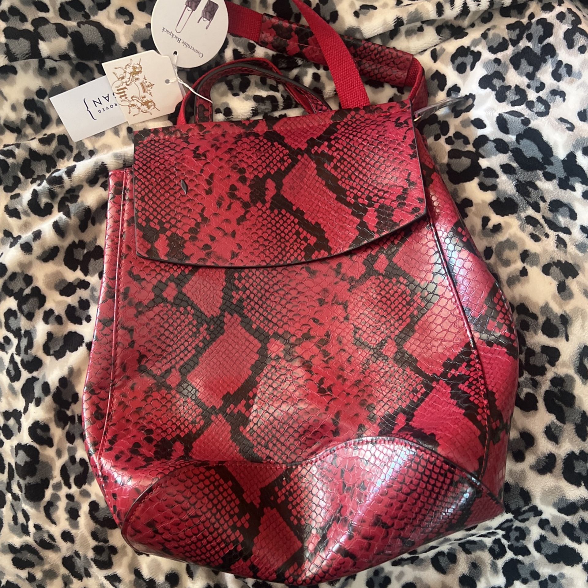 Purse/backpack Style