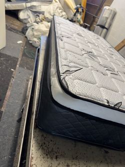 Brand new twin mattress