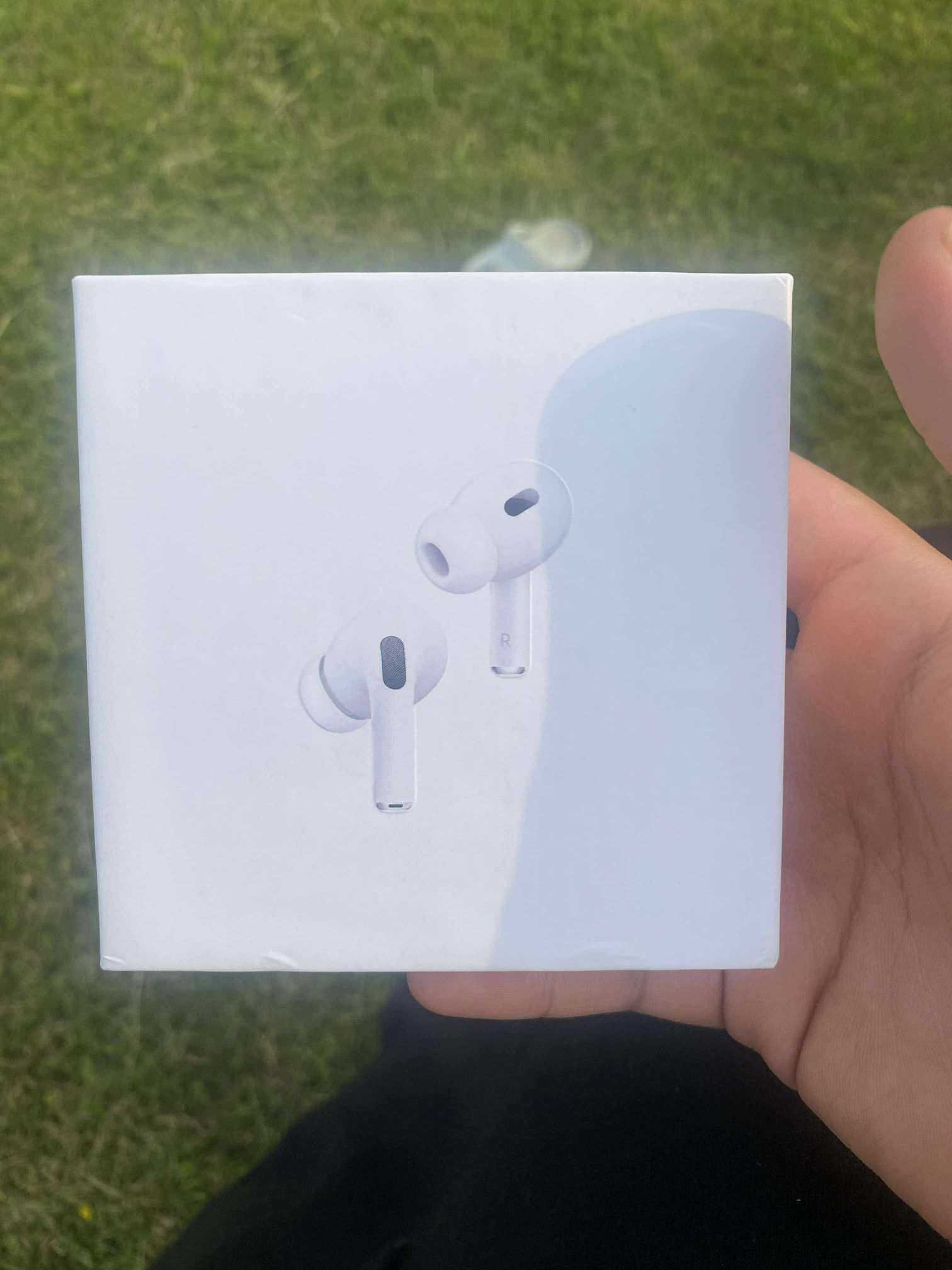 Air Pod Pro 2nd Gen ( Send Best Offer)