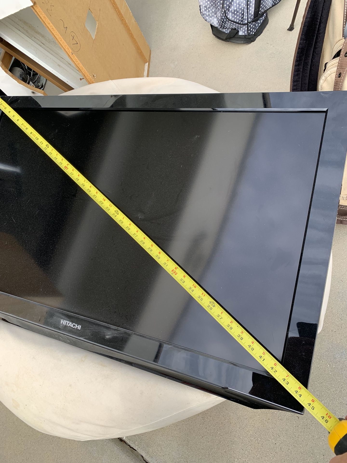Hitachi flat screen tv