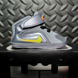 Lebron XII (CBV) "Flight" Wolf Grey/Bright Citrus 685191-080 Size 2c