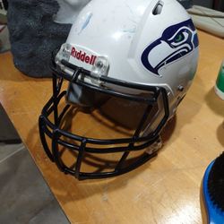Play it again sports football helmets 2025