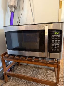 Microwave - Hamilton Beach 1000w