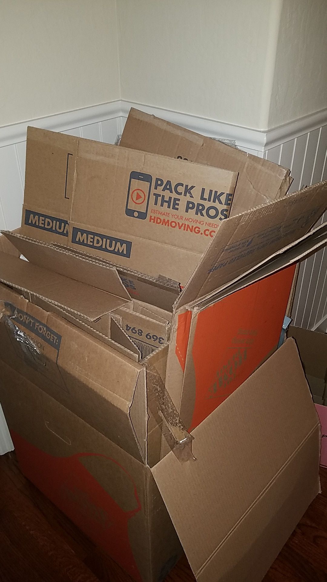 Free moving boxes must pick up