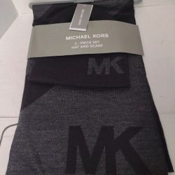 Michael Kors Men 2 Piece Reversible Winter Set