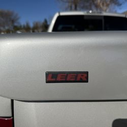 LEER Tonneau truck bed cover