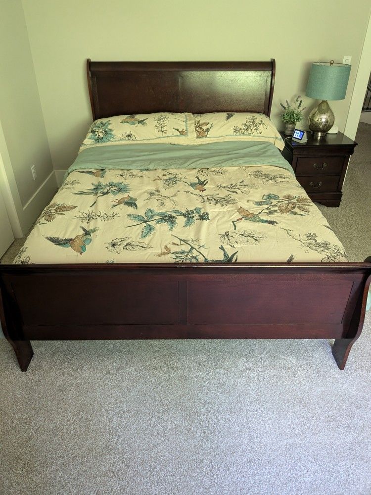 Free QUEEN Bed, Dresser With Mirror And Night Stand