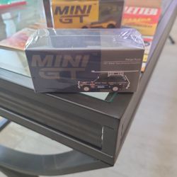 Mini GT Toy 1:64 Range Rover 1971 British Trans-Americas Expedition 