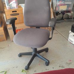 Adjustable Rolling Office Chair