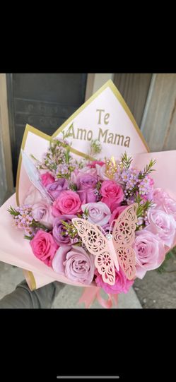 Roses/flowers/rosas/flower Arrangement 