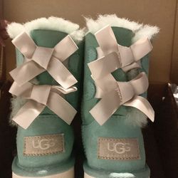 Toddler Ugg Boots Size 7