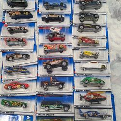 hot wheels 2000 series 46 Car lot NIB - 11 4 car series plus 2 dup