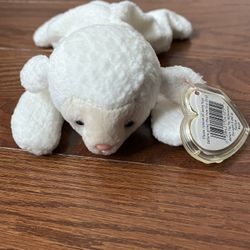 1996 Ty Beanie Baby “Fleece“ The Lamb With Original Plastic Heart Tag