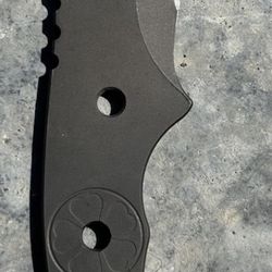 Rare -Ronin Tactics (Tu Lam) Sakura Blade, by Spartan Blade. With Red Trainer.