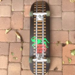 BAKER complete Skateboard 
