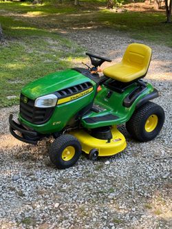 John Deere E130