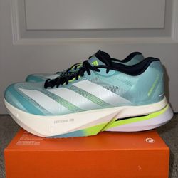 Size 10 Adidas Boston 13 Running Shoes NEW NO BOX