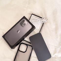 Apple iPhone 13 Pro - 256 GB - Graphite (Unlocked)