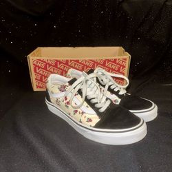 Vans | Women's Old Skool Ditsy Floral Canvas & Black Suede Skate Shoes, Size 8