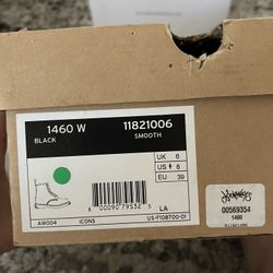 Dr. Martens 1460 W Size 8