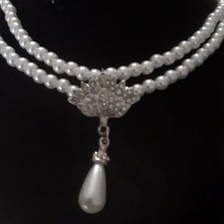 Biwa Ladies Pearls Earrings And Necklace. 