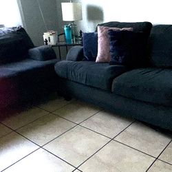 Free Sofa Set 