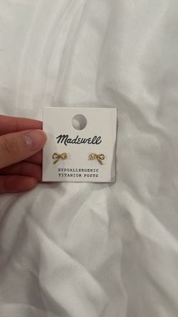 Dainty Gold Madewell  Earrings 