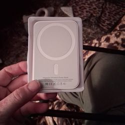 Magnetic Wireless Charger