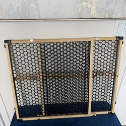 Safety 1st Bamboo Doorway Gate