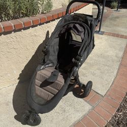 Jogging Stroller With Bassist Adapter