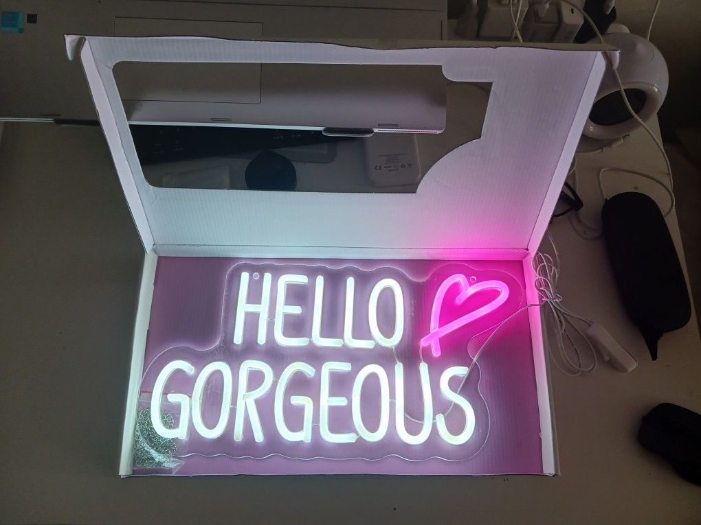 3 Led Neon Light New.
Only 10 dollars each.
Incredible deal.