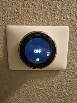 Nest - Thermostat for A/C unit $90••  ❄️ 🥶 ♨️ 🥵 🔥