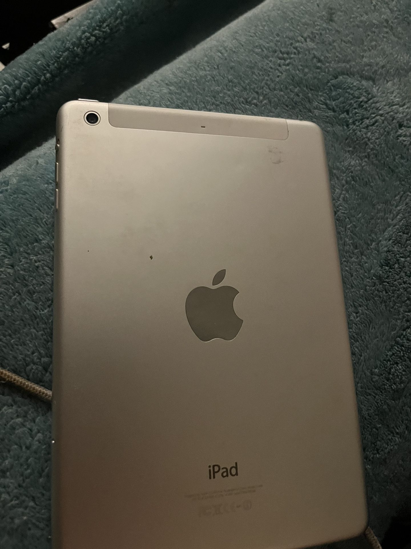 Apple Tablet In Excellent Condition Almost New for 150 Or Best Offer