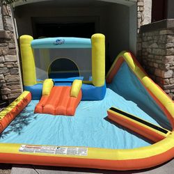 Water Bounce House