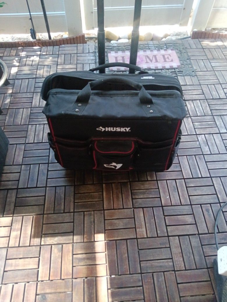 Husky 22 Inch Rolling Tool Box