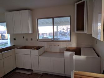 Kitchen cabinets installation