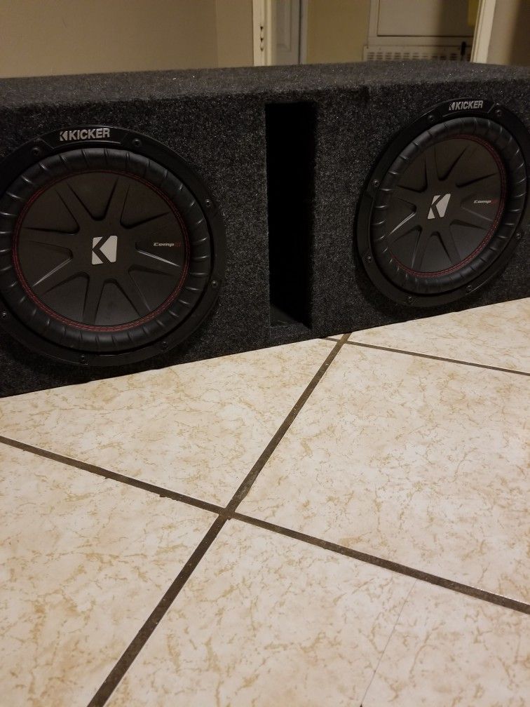 Bocinas Kicker 10s,con Amplificador De 1000 Watts