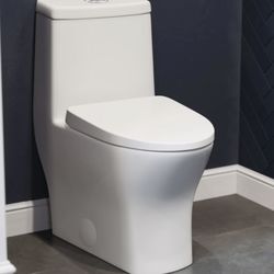 Swiss Madison Compact Toilet 