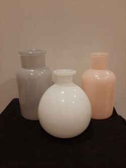 Beautiful Three Glass Vase’s.
