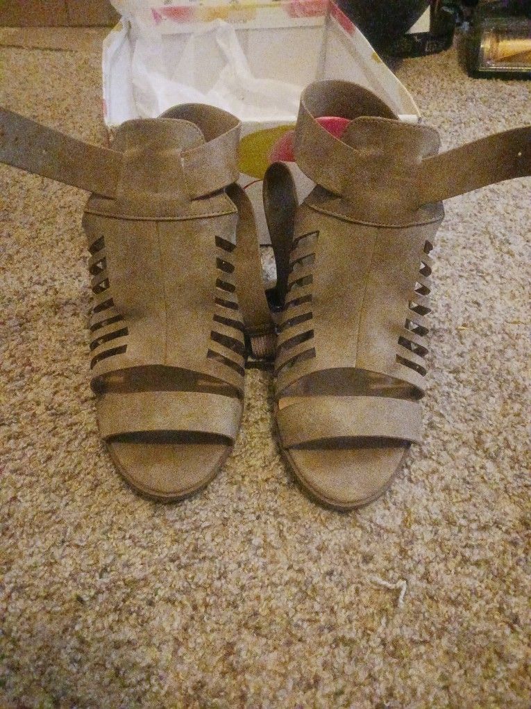 Delicious By Soda Yummy High Heeled Sandals