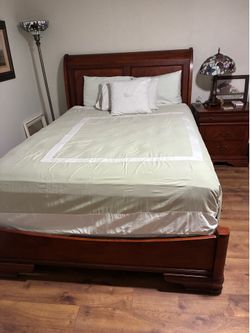Queen Bedroom Set