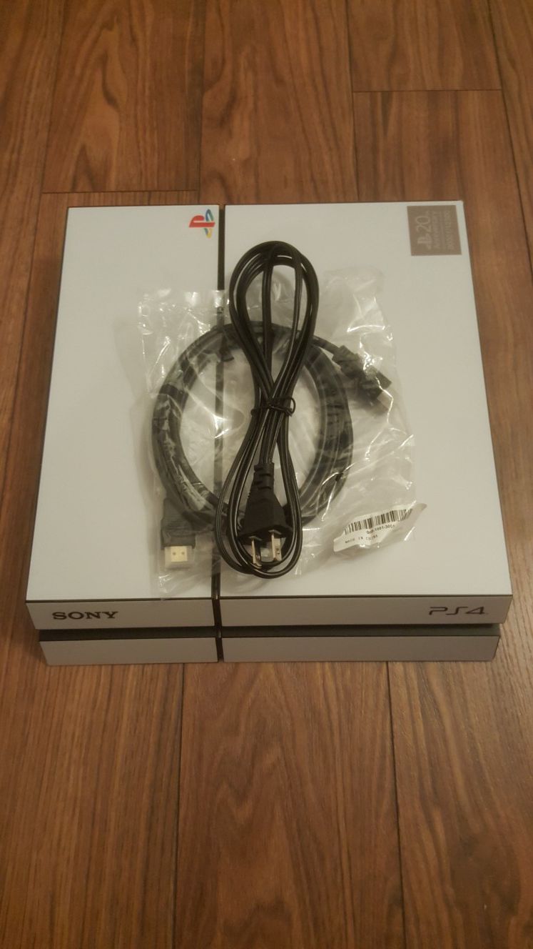 Sony PS4 PlayStation 4 500GB w/ Cables!! Ready to Play Today!!