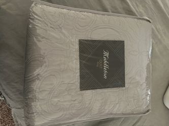 Gray Quilt