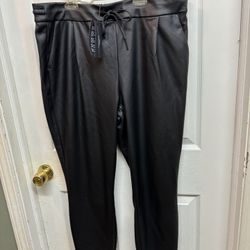 Vero Moda Faux Leather Pants VMEVA  MR Loose String  Coated Black EU 48 / 32” US  Tapered  New With Tags