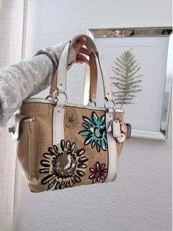 Coach Limited Edition Bumble Bee Floral Appliqué Tote | Style L053-9447 | Y2K Vintage