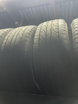 2 USED 27555R20 Dunlop All Season tires for $100 installed and balanced . 275 55 20 275 55 R 20 27555R20 275/55/20 275/55/R20   AIl NEW tires come wit