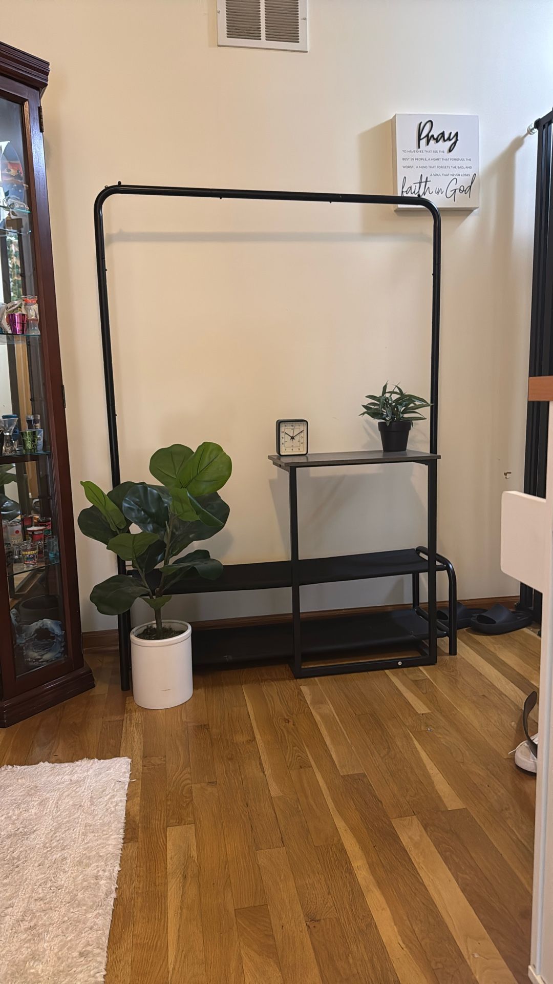 Decoration Set With Jacket Hanger