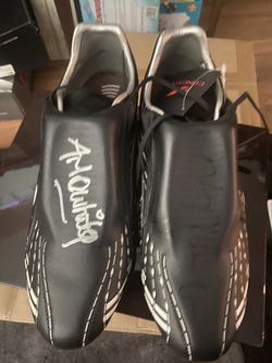 Sounders Autographed Concave Soccer Shoes