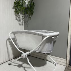 Portable Rocking Baby Crib